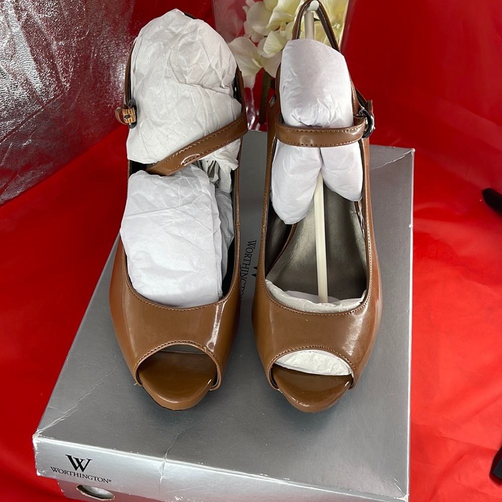 Worthington NIB Size 8.5